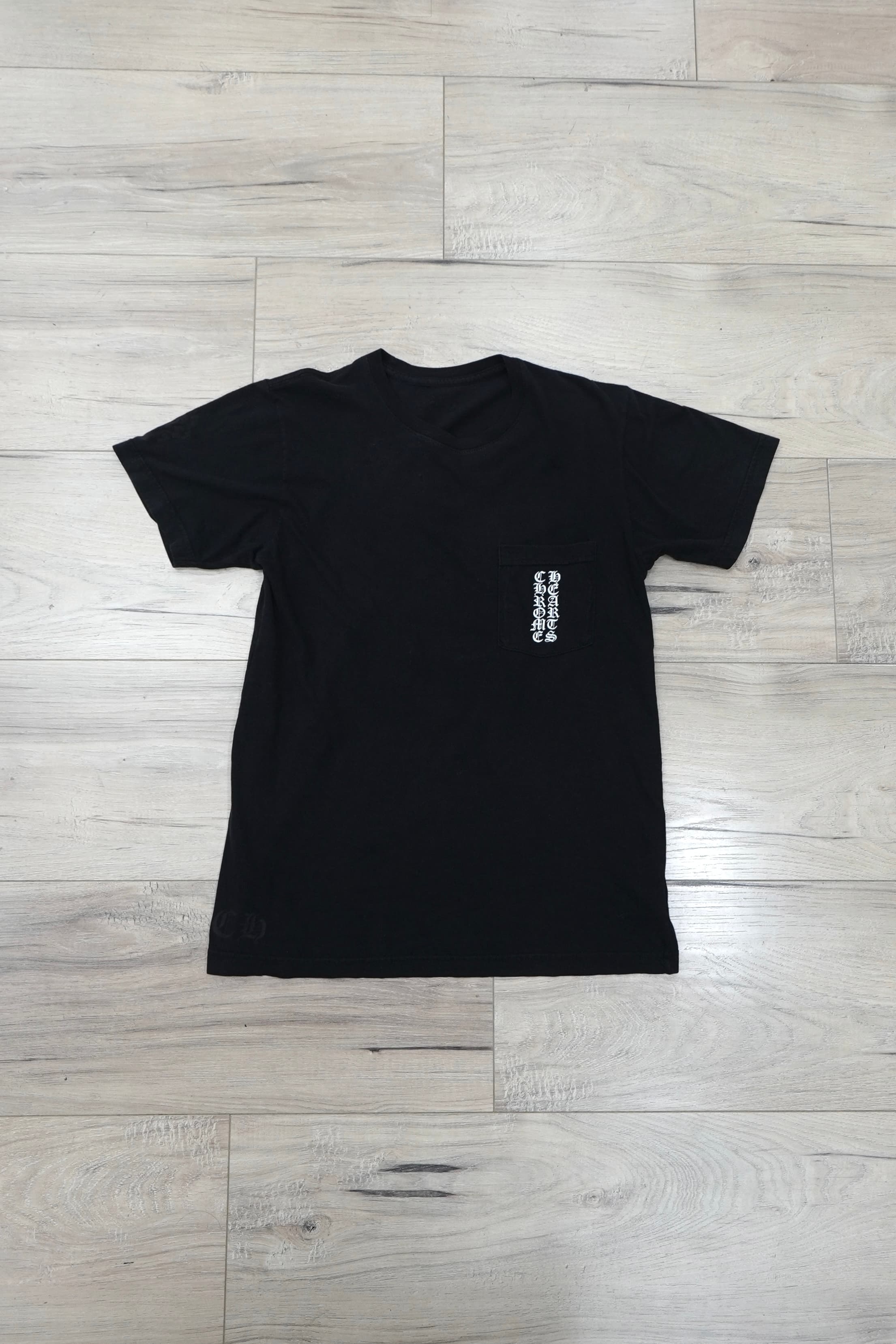 Chrome Hearts Cemetery Cross Scroll Logo T-Shirt